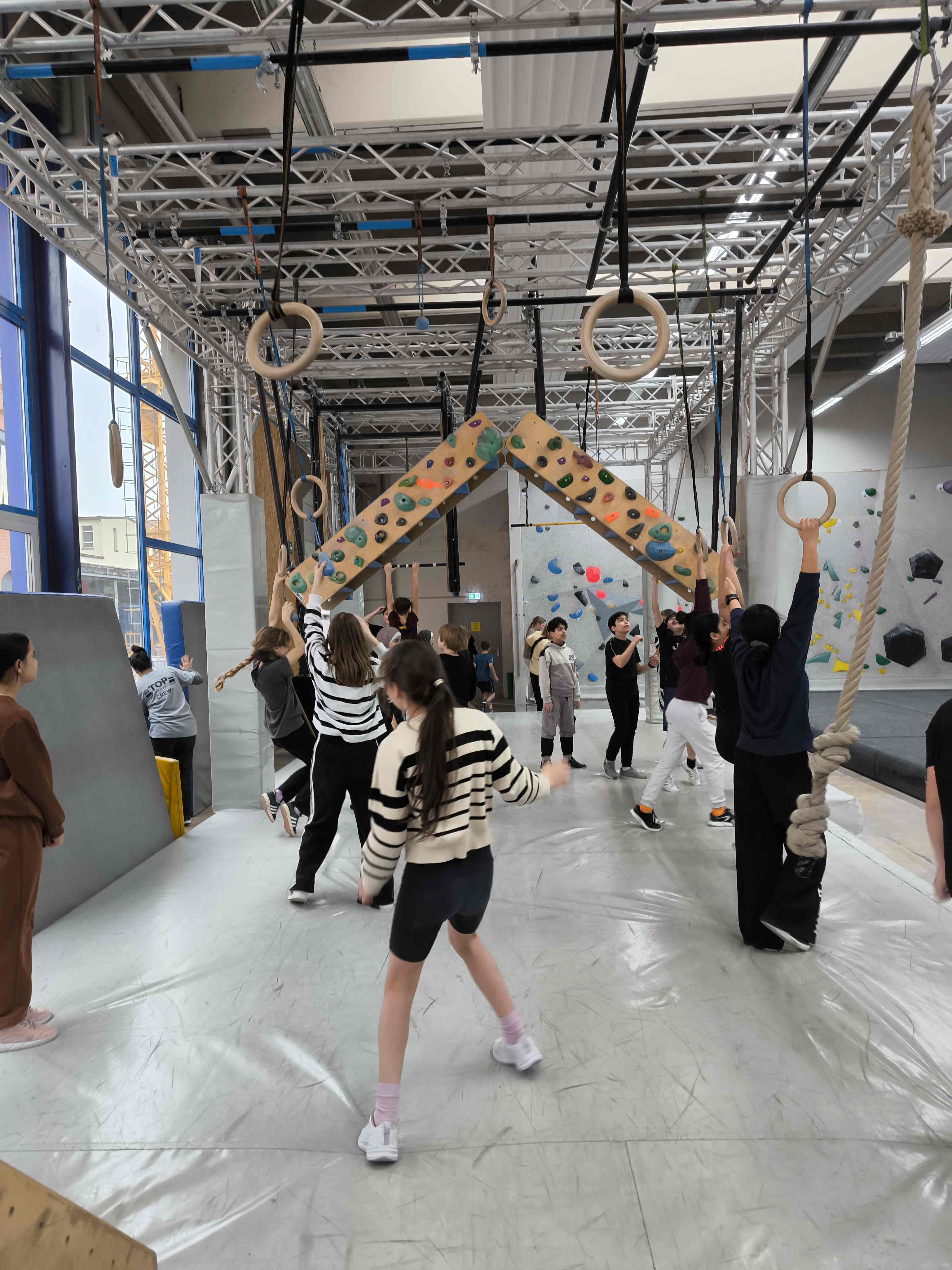 Hoch hinaus – Abenteuer in der Boulderhalle Bild